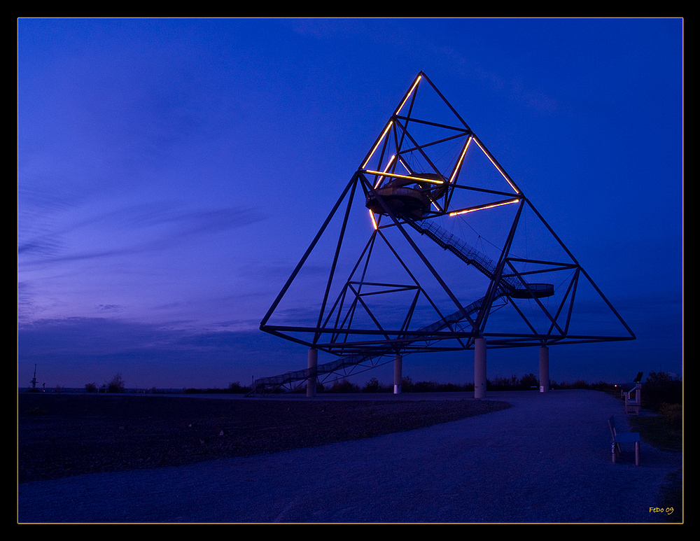 Tetraeder - Blaue Stunde