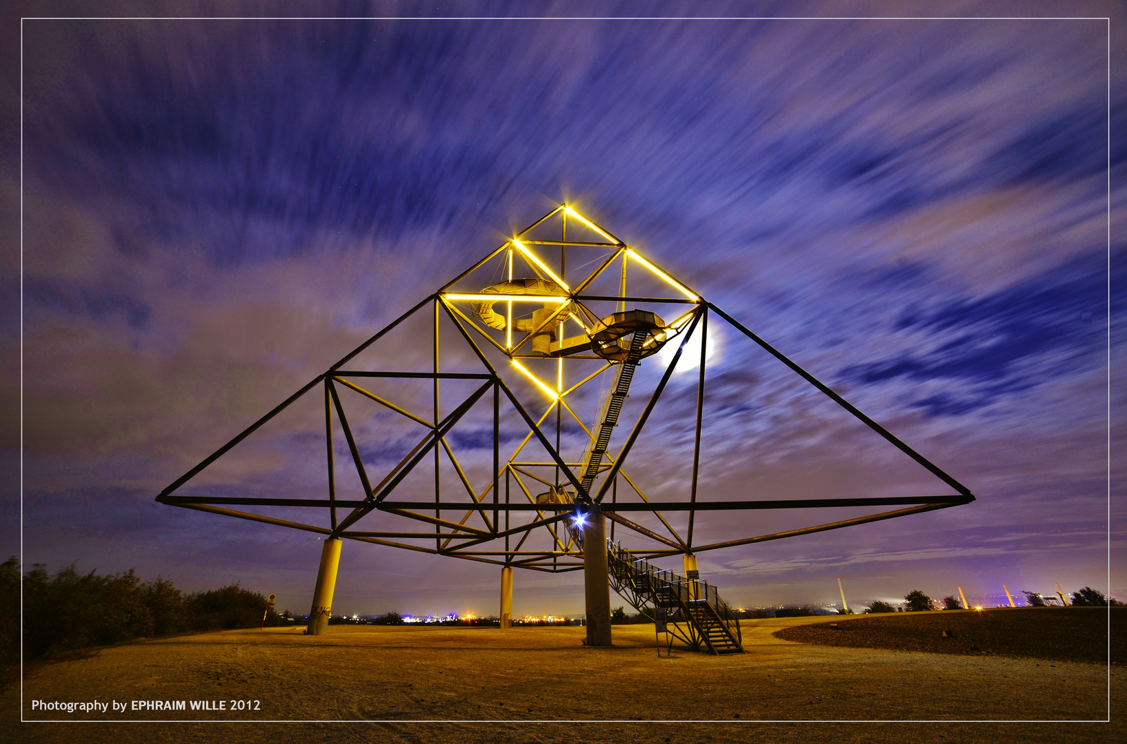 Tetraeder im Mondschein