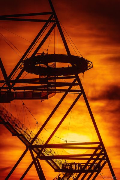 Tetraeder im Sonnenuntergang