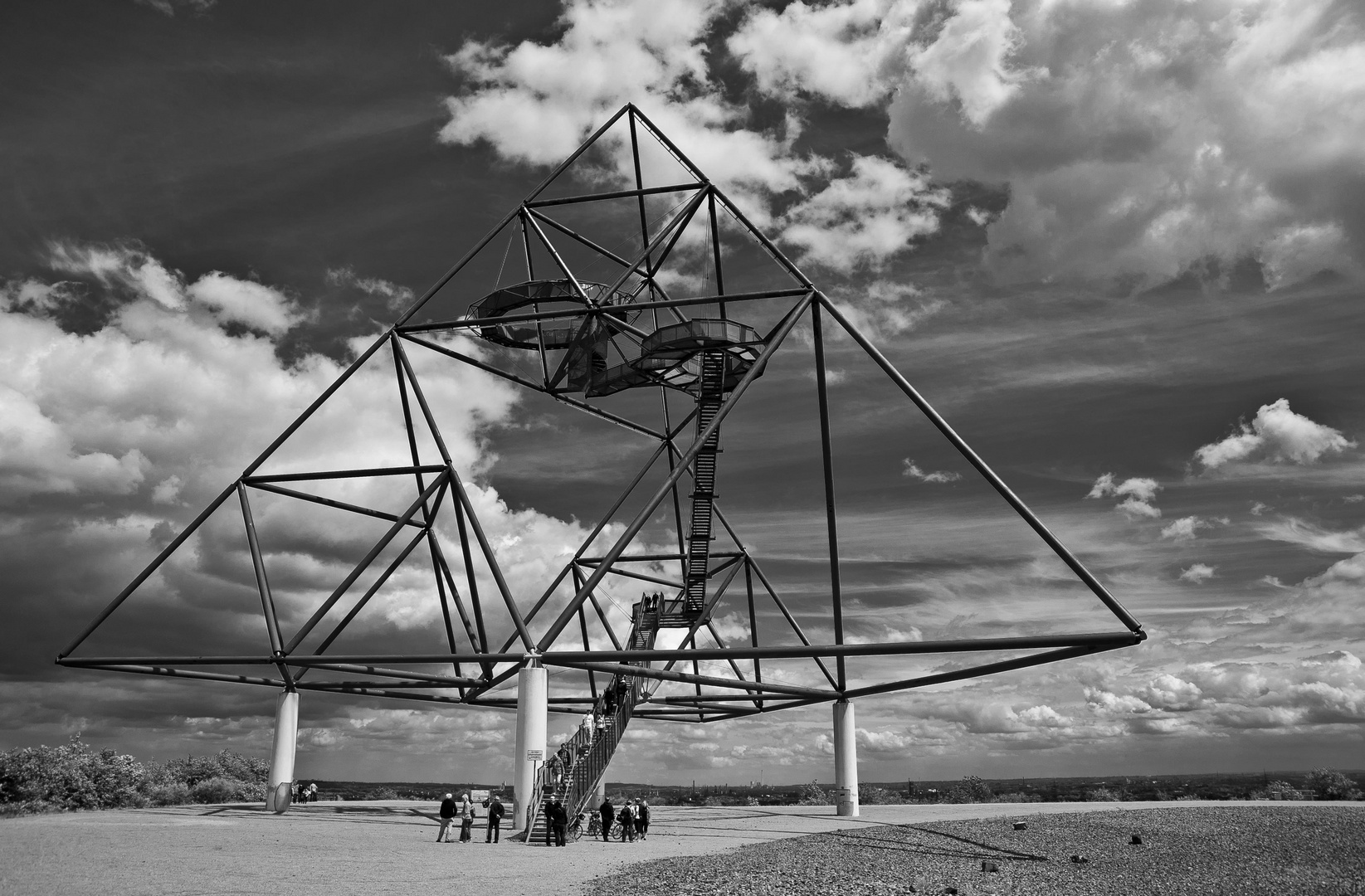 Tetraeder "Vierflächner" an der Route der Industriekultur in Bottrop