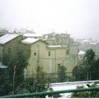 tetti innevati