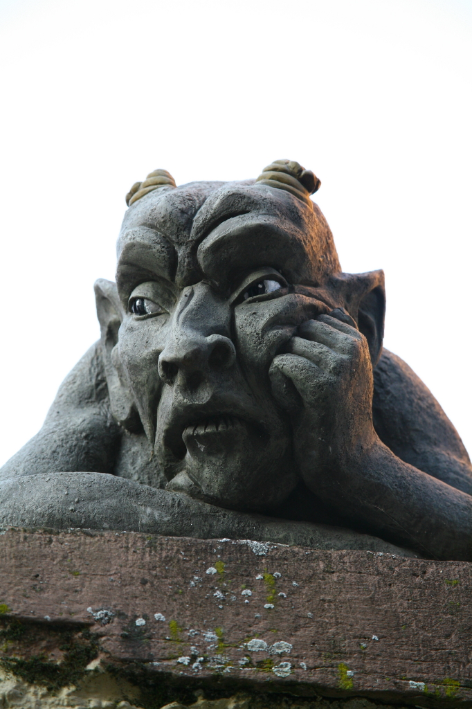 Teufel auf der Mauer :-))