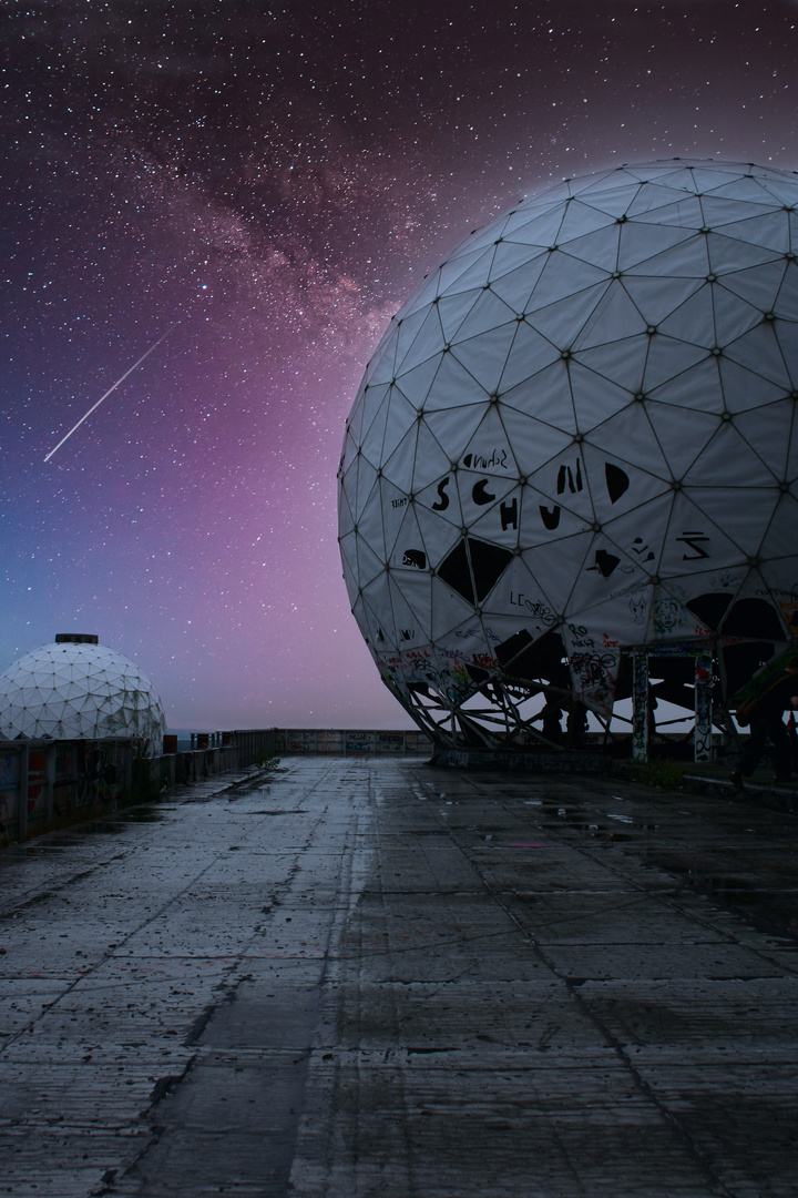 Teufelsberg bei Nacht