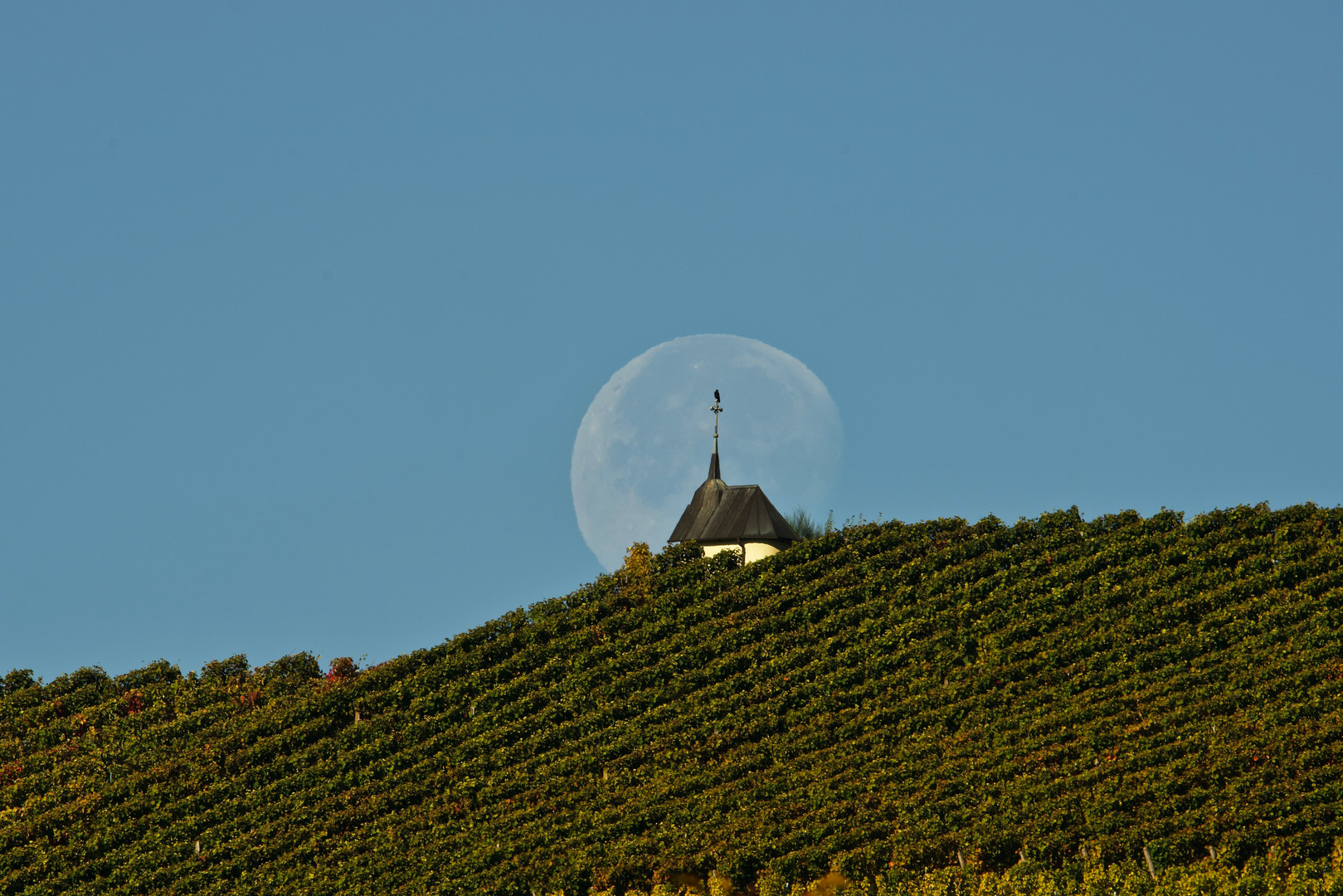 Teufelskapelle im Herbst