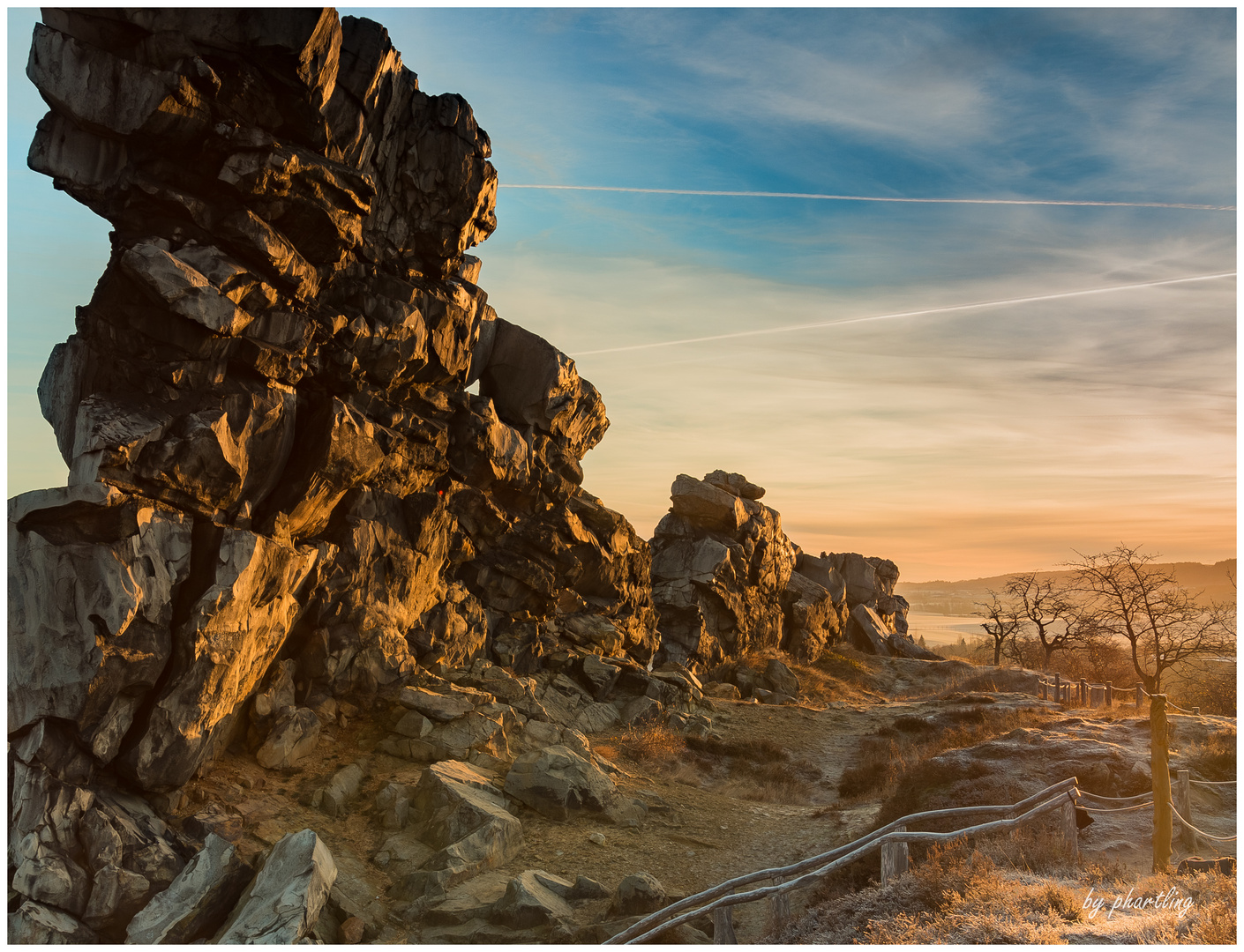 Teufelsmauer bei Sonnenaufgang im Winter