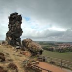 Teufelsmauer - Königsstein und Blick auf Weddersleben -