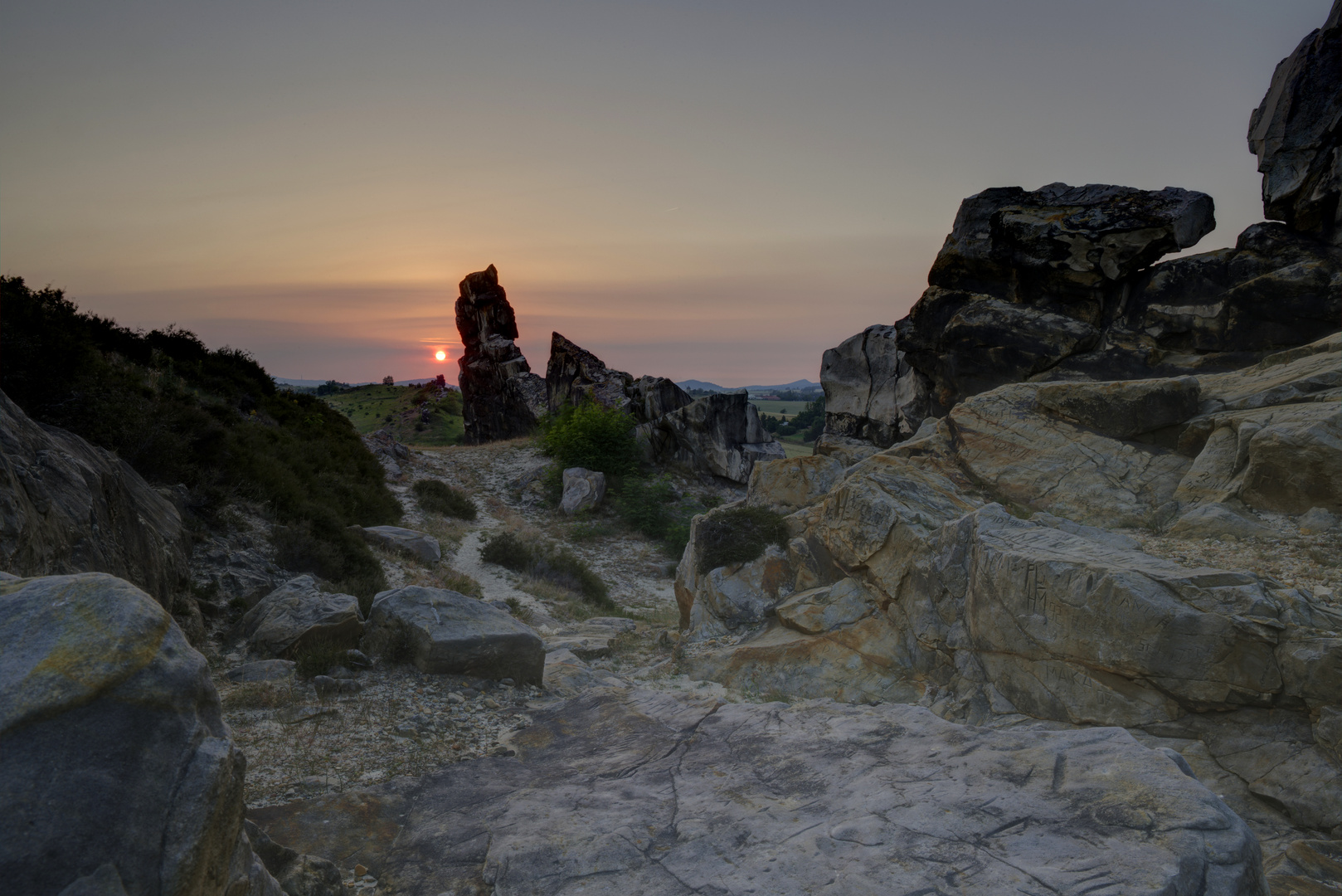 Teufelsmauer  -sunset- HDR hell