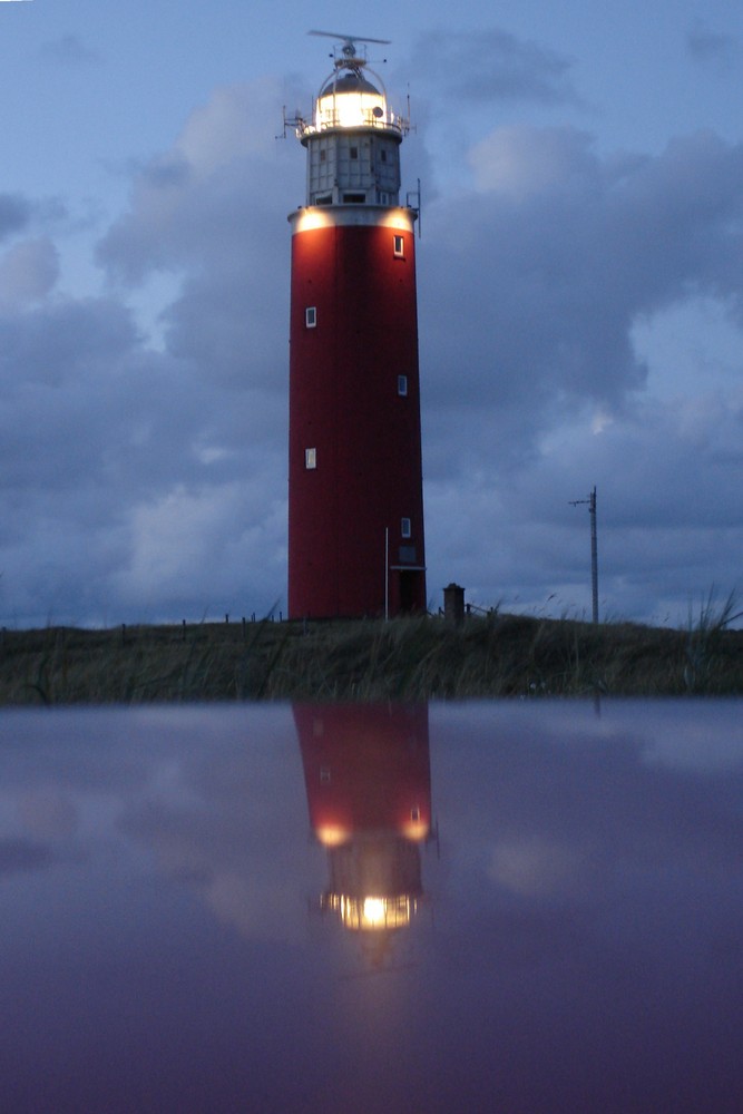 Texeler Leuchtturm in der Dämmerung 2