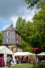 Textilmarkt "Tuchfühlung" auf Schloss Lüntenbeck