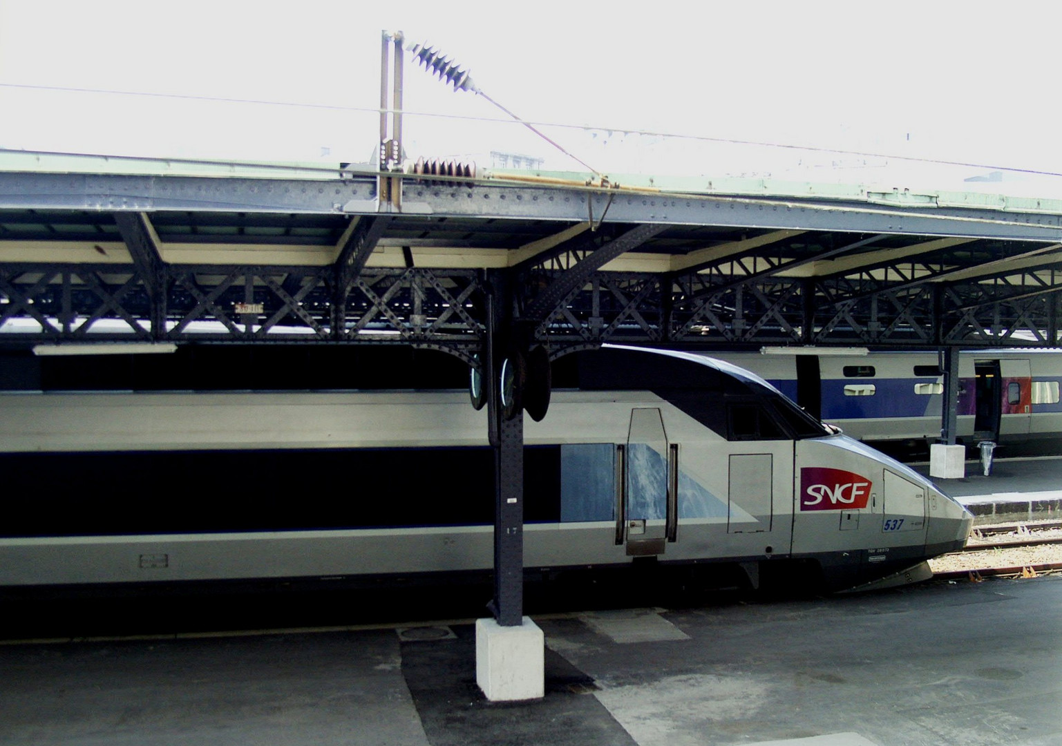 TGV 537