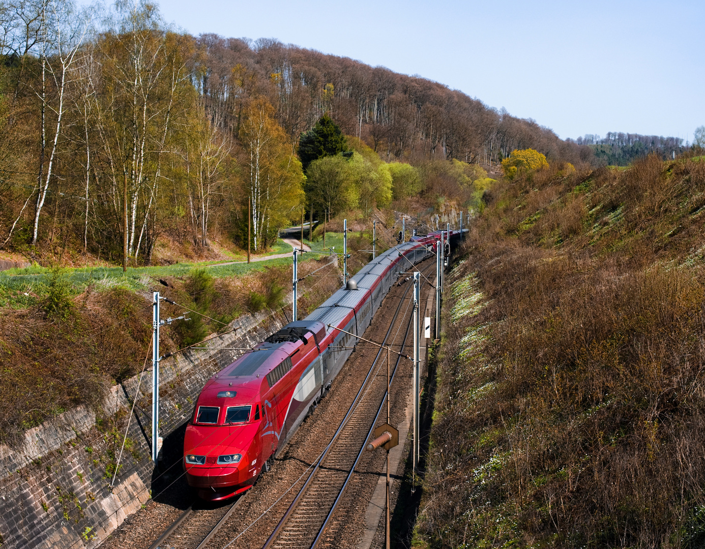 TGV rouge