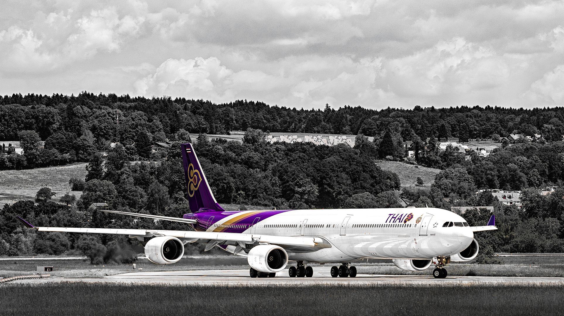 Thai A340