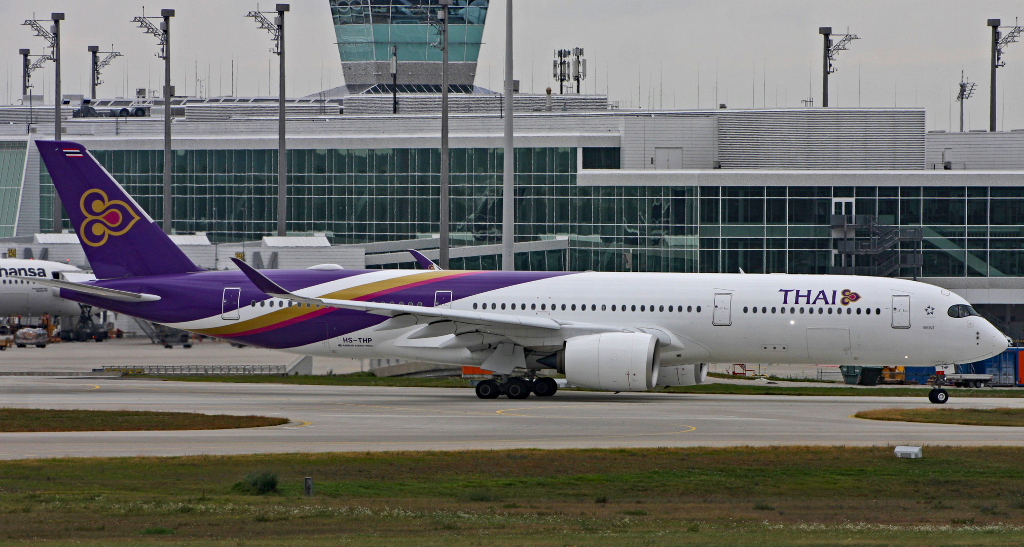 Thai A350