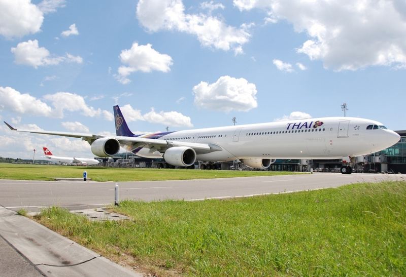 Thai Airways A340-642 HS-TNE