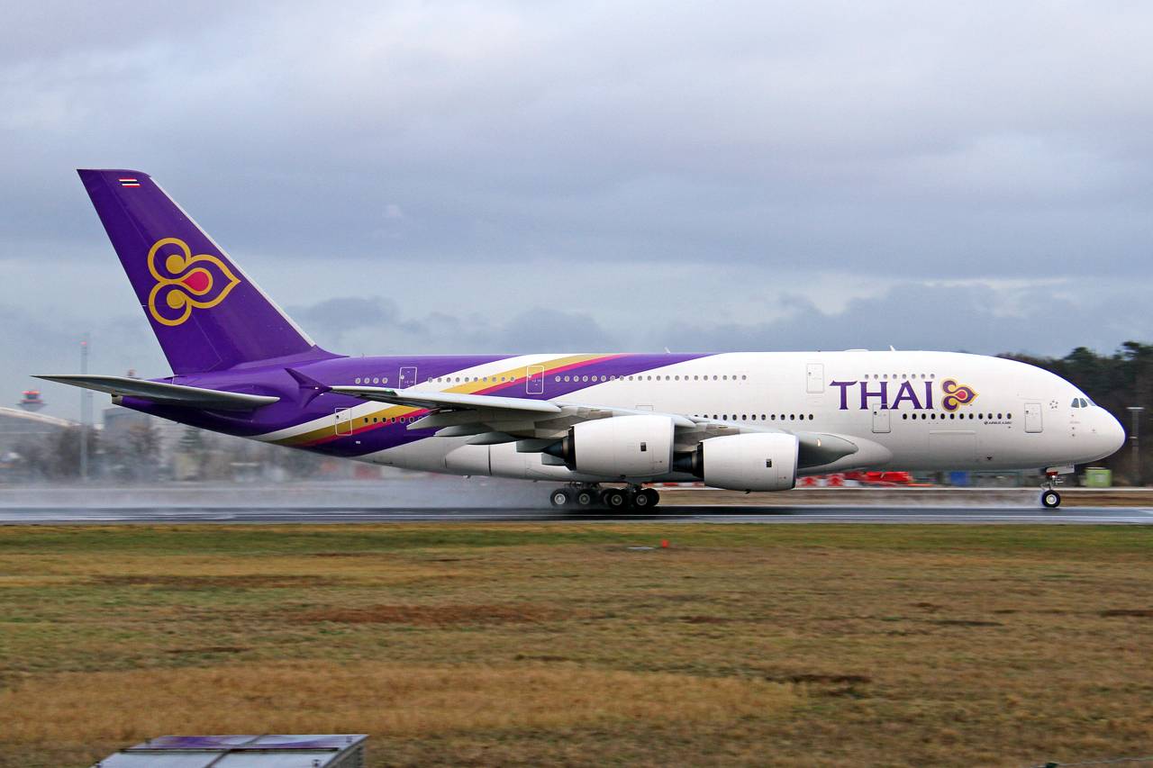 Thai Airways Airbus A380-841 HS-TUA