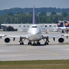 Thai Airways Boeing 747-400 HS-TGG