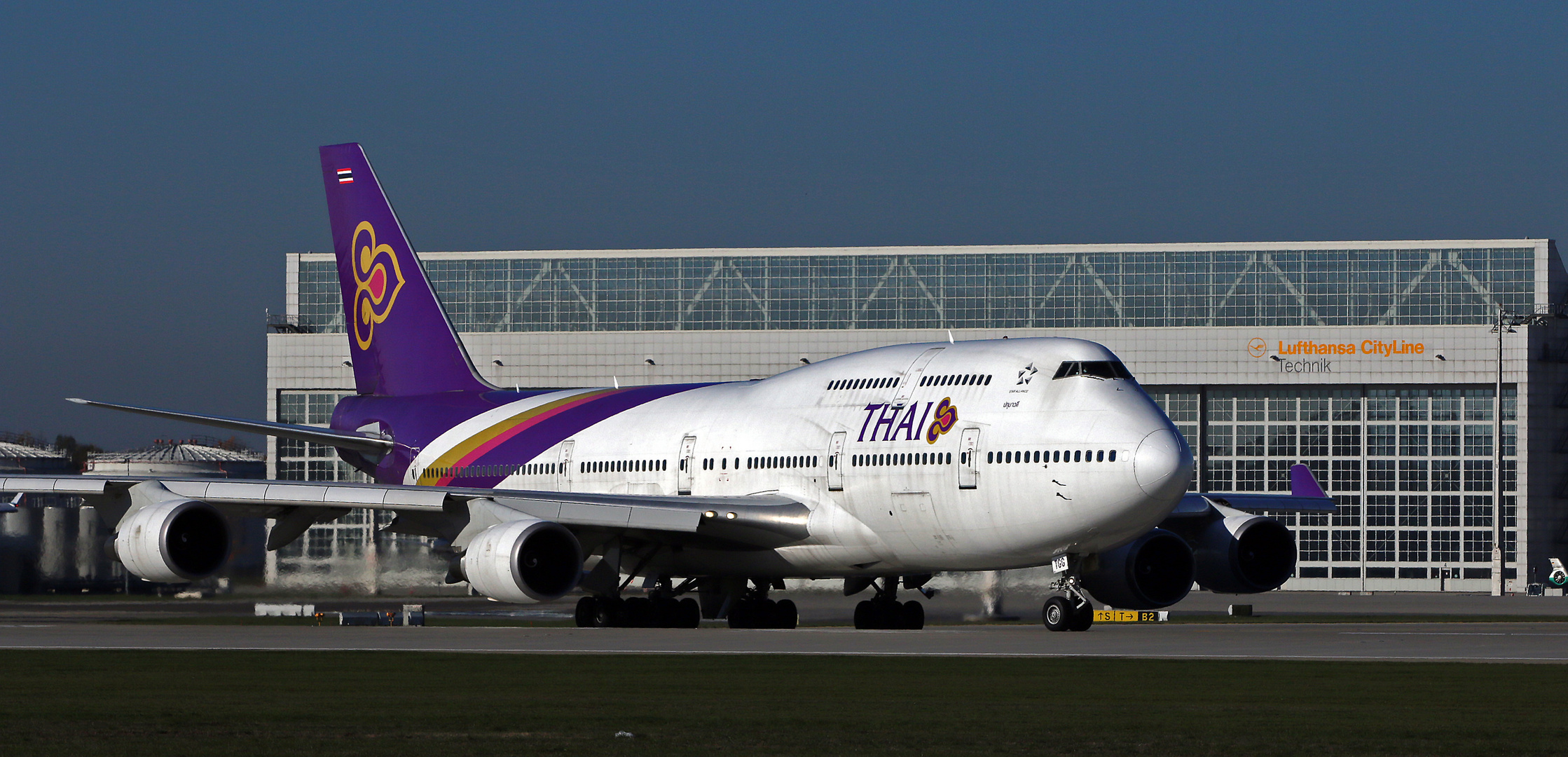 THAI AIRWAYS INTERNATIONAL