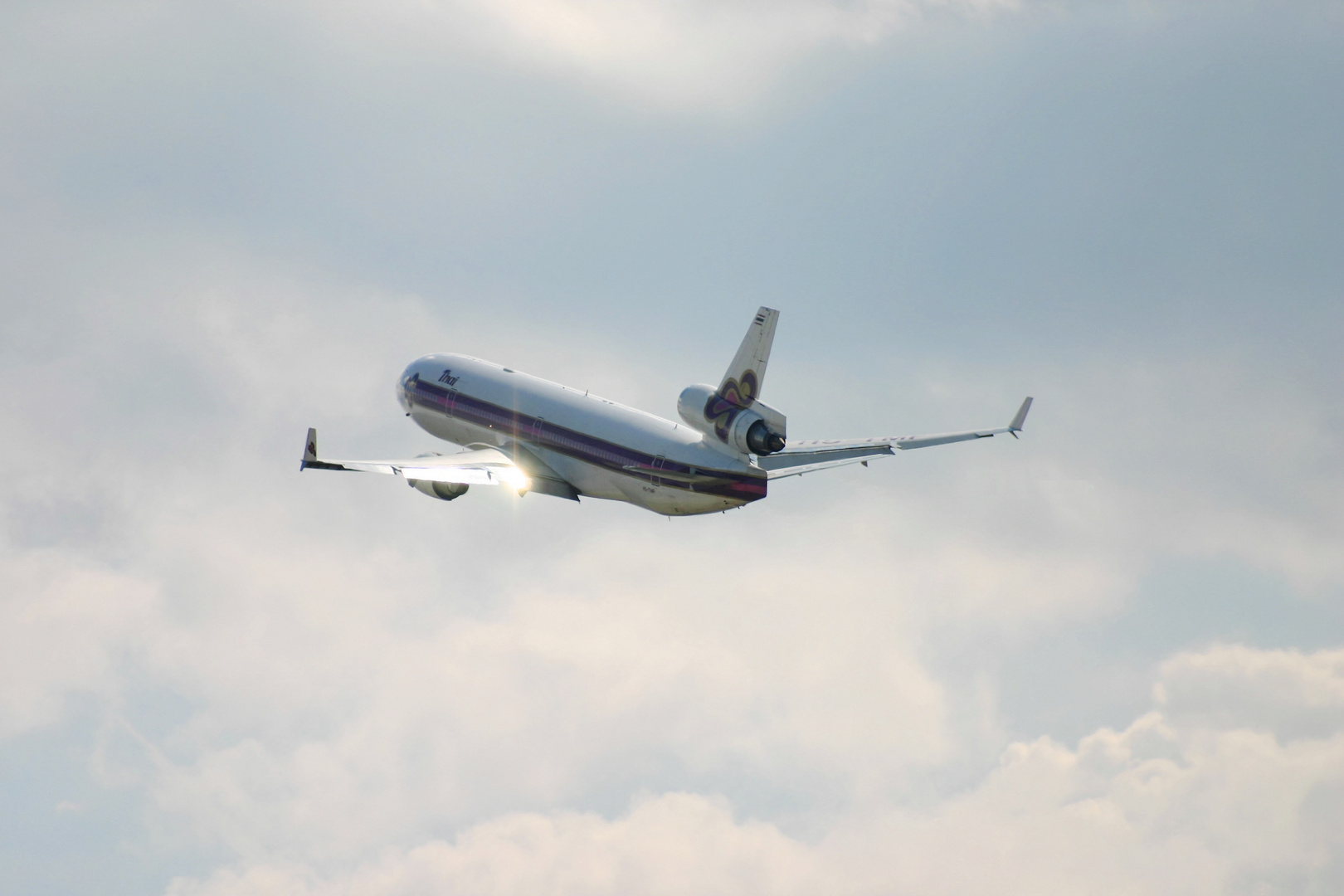 Thai Airways MD-11