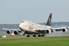 Thai B 747 in Züich