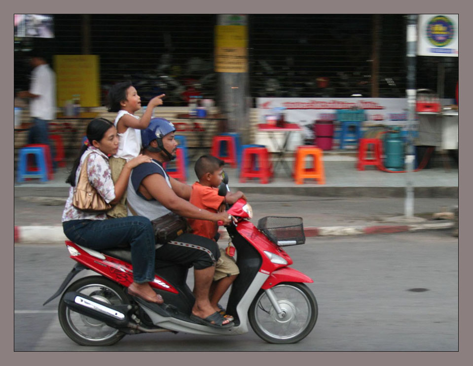 Thai-Logistic