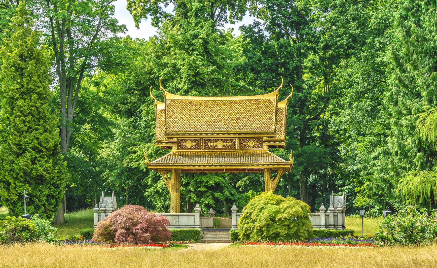 Thai-Sala im Park