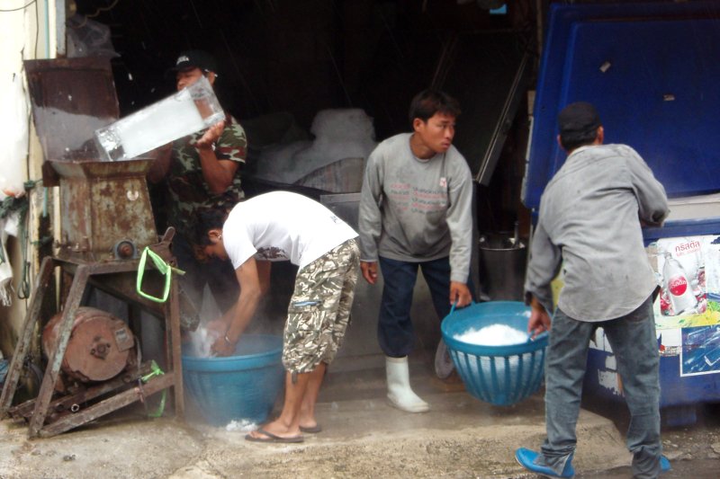 Thailändischer Ice Crusher ...