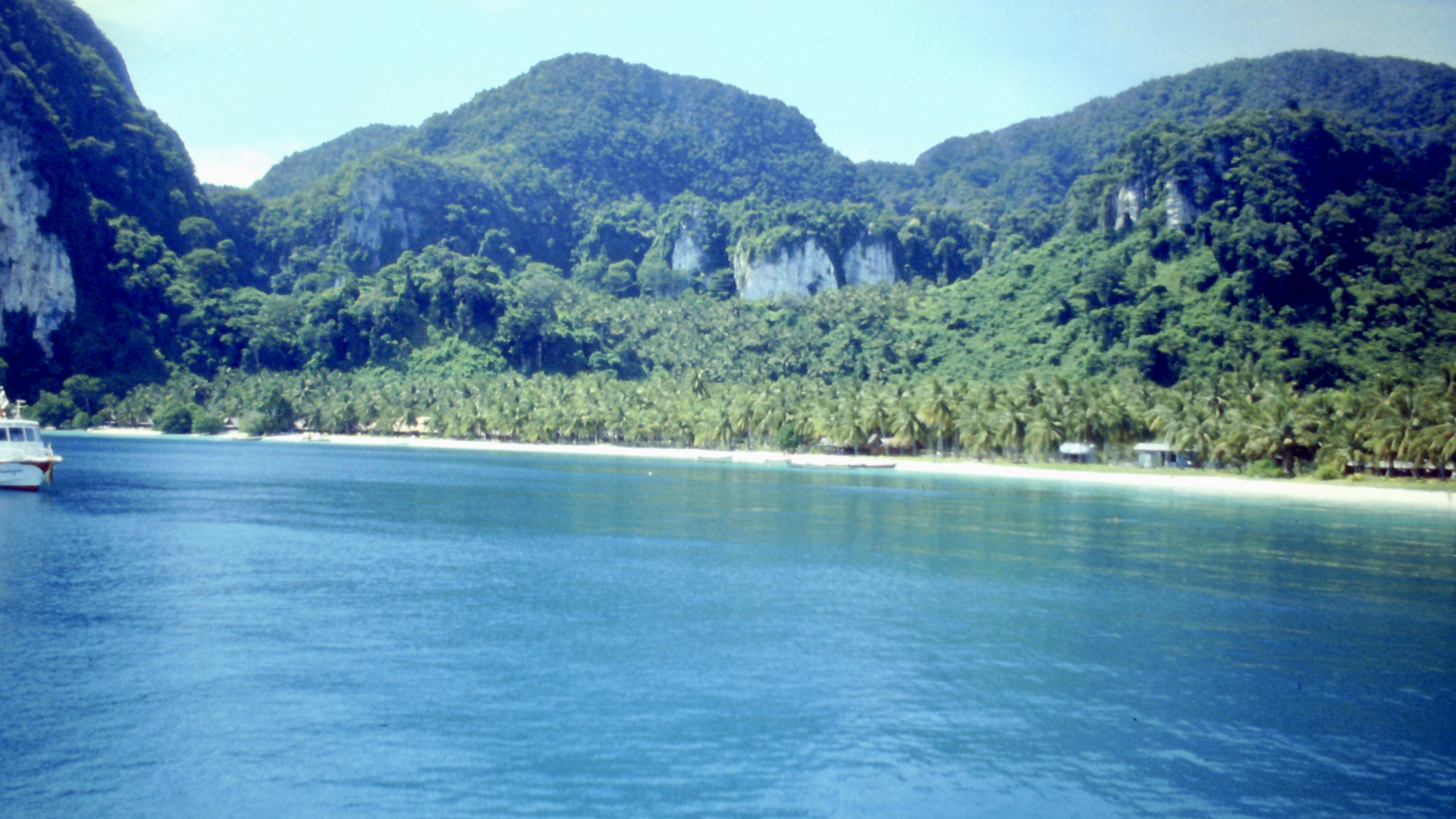 Thailand (1988), Ko Phi Phi