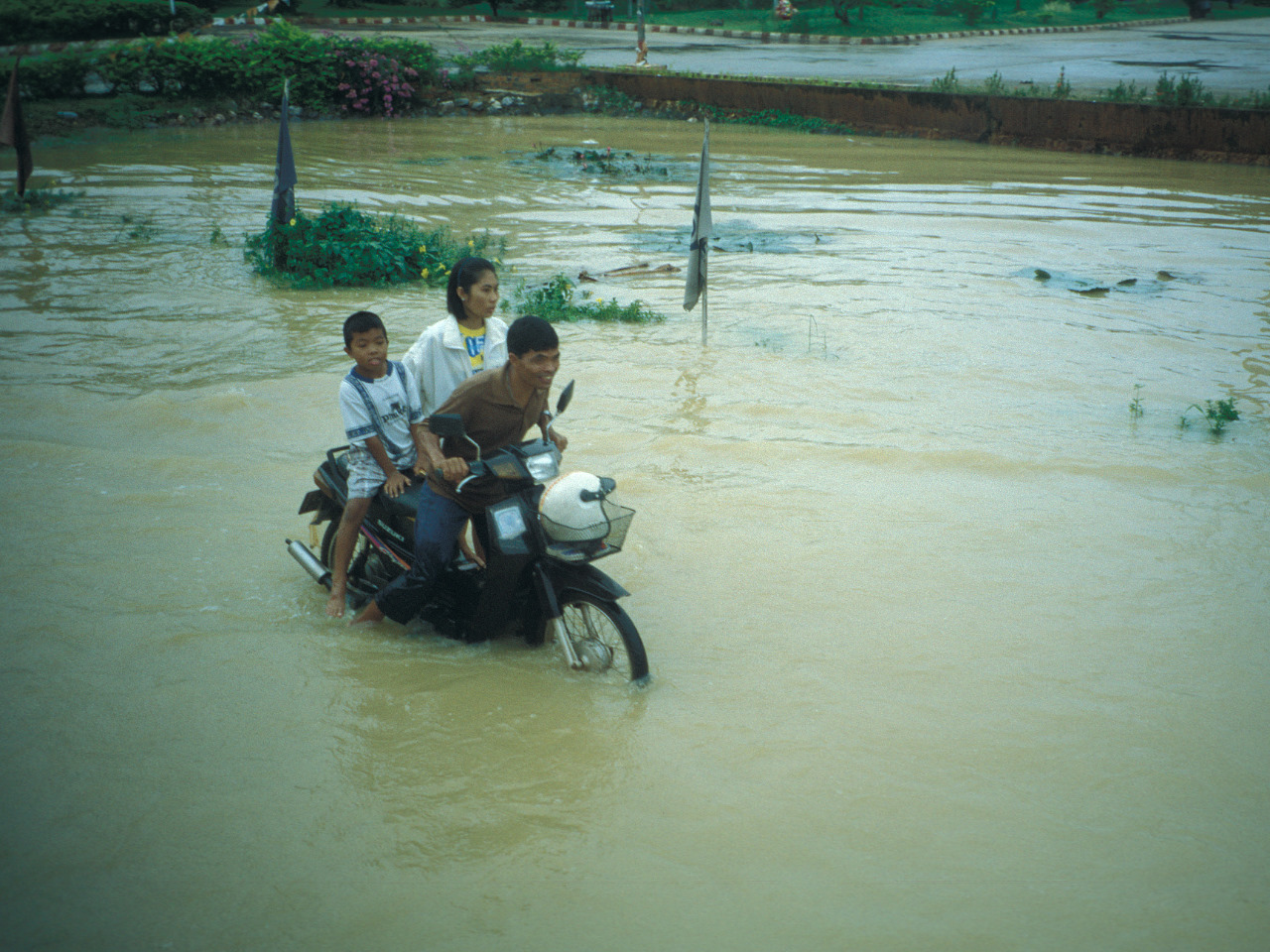 Thailand 2000-Regenzeit-48-L