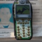 Thailand - Das Handy des Taxifahrers