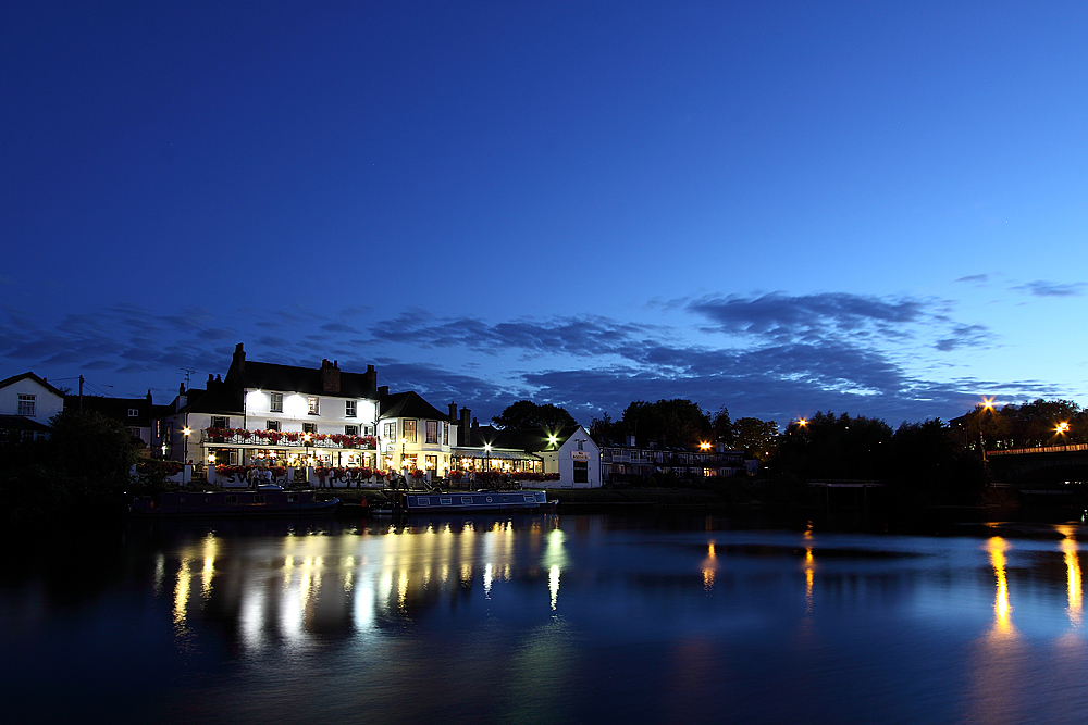 Thames at night