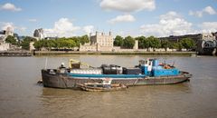 Thames - Tower of London