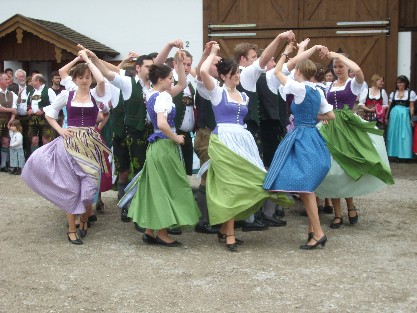 Thanning tanz in den Mai 2010