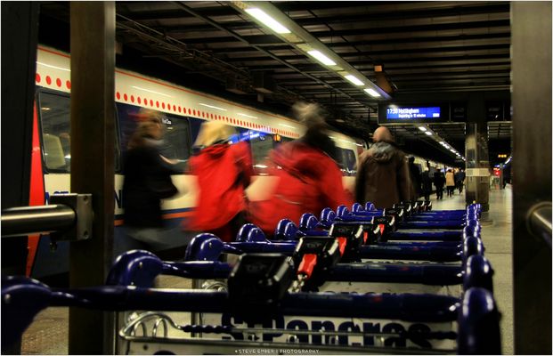 The 1730 to Nottingham - A St Pancras Moment