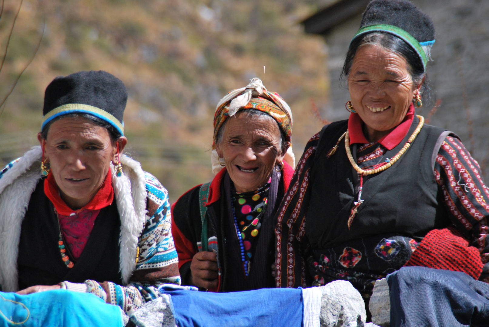 the 3 tibetan sisters