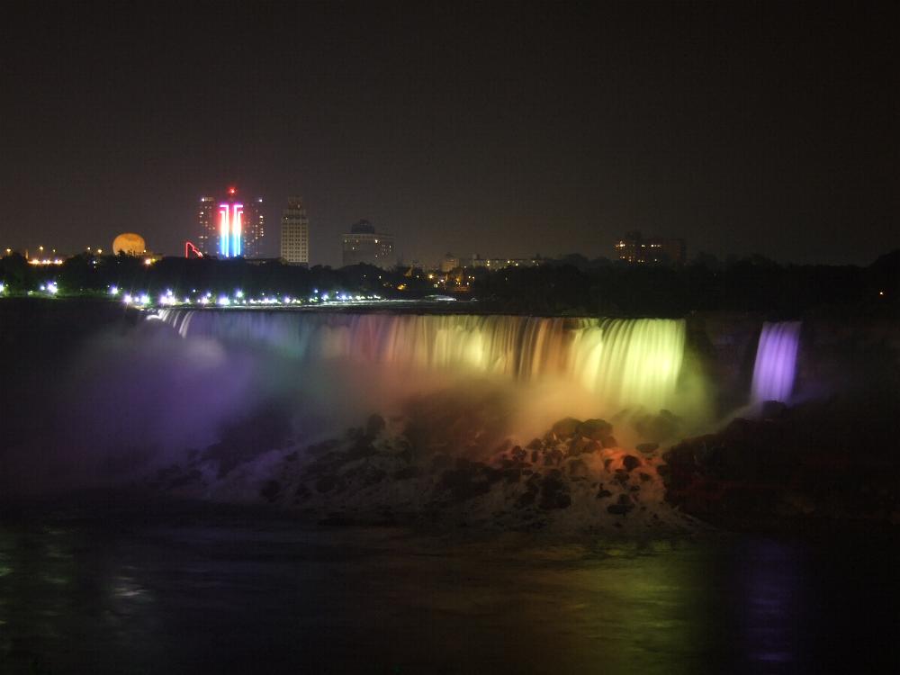 The Americas Fall @ night