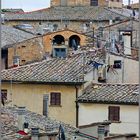 THE BACKYARDS OF VOLTERRA