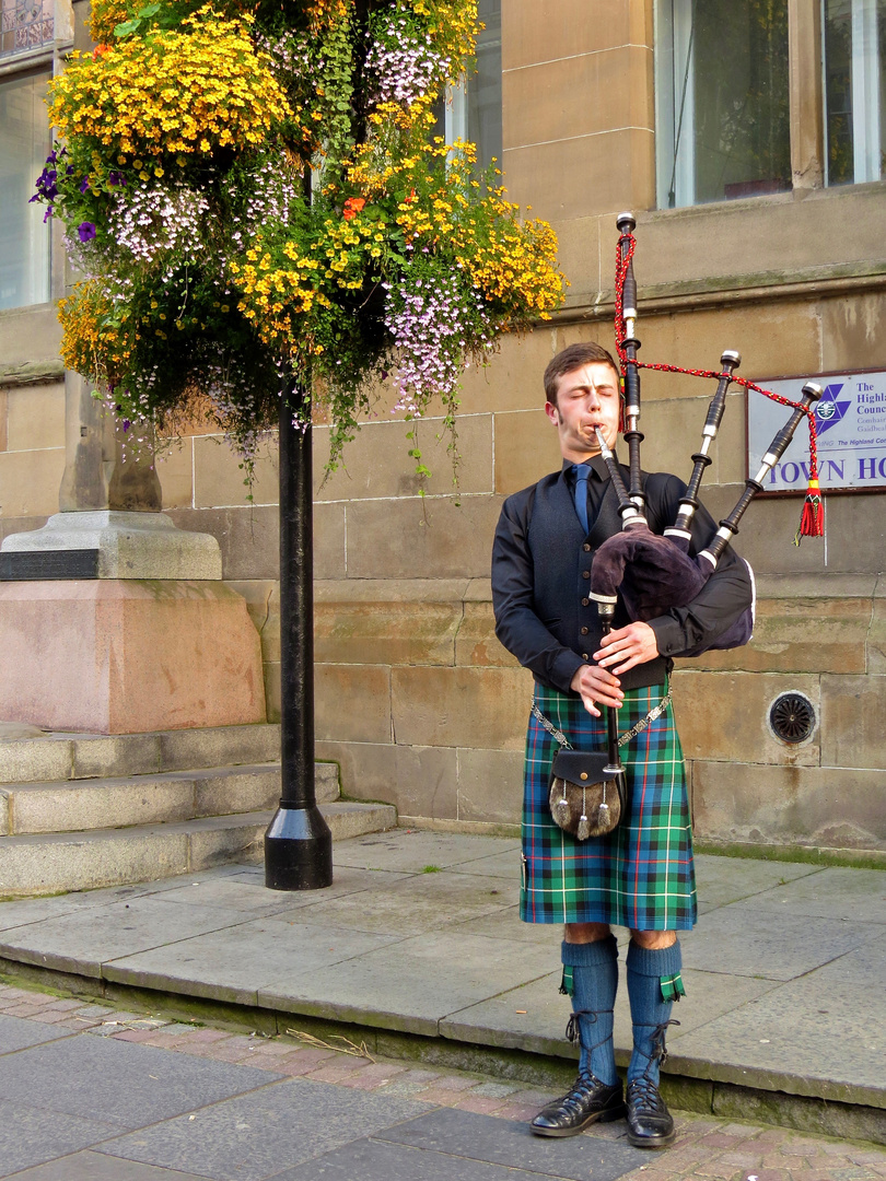 The Bagpiper