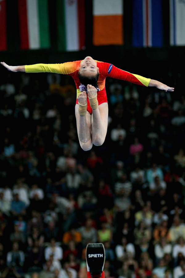 The balance beam queen - Li ShanShan at 40th world artistic gymnastic championship in stuttgart