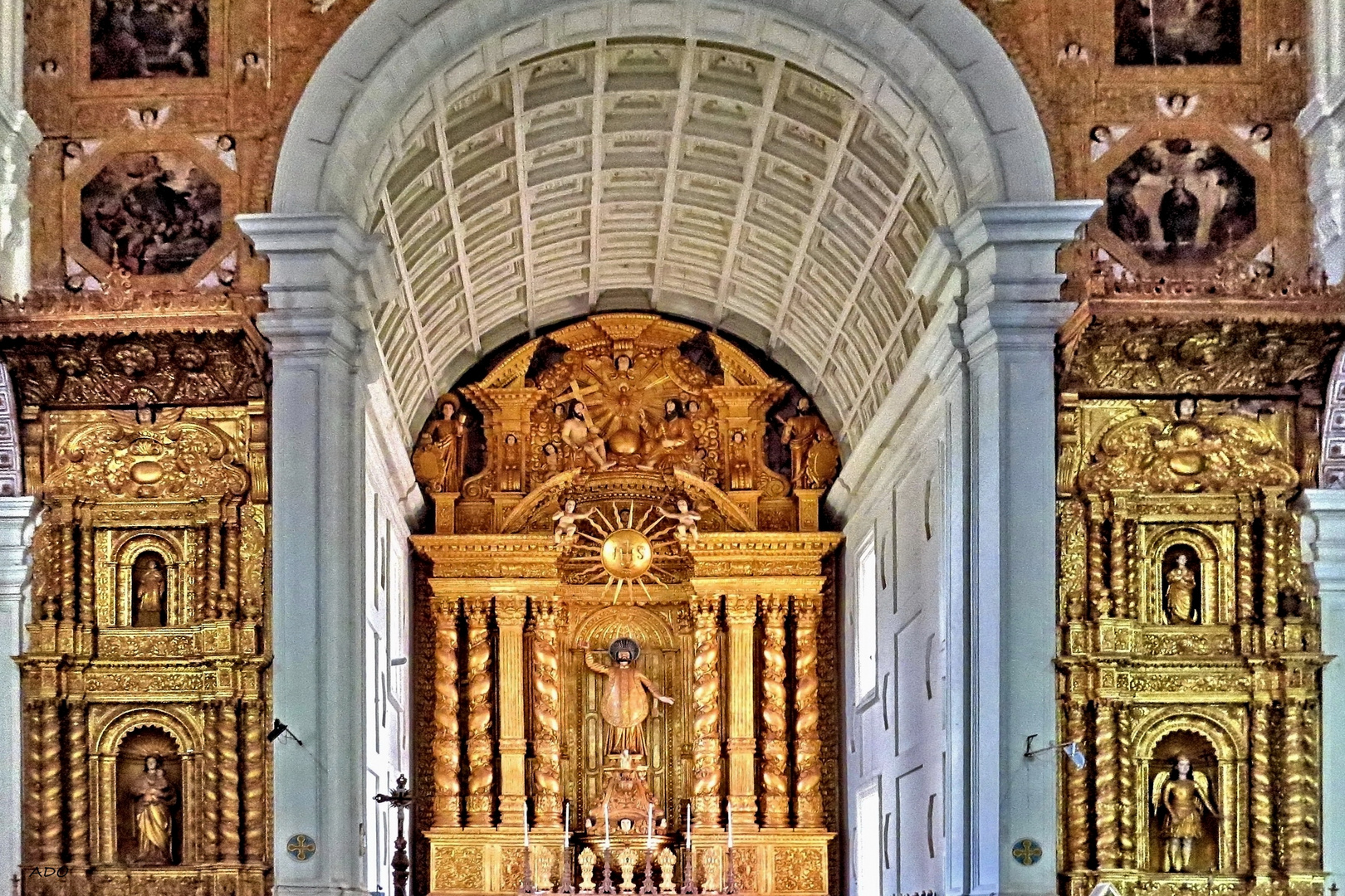 The Basilica Of Bom Jesus (2)