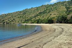 The beach of Loh Liang on Komodo island