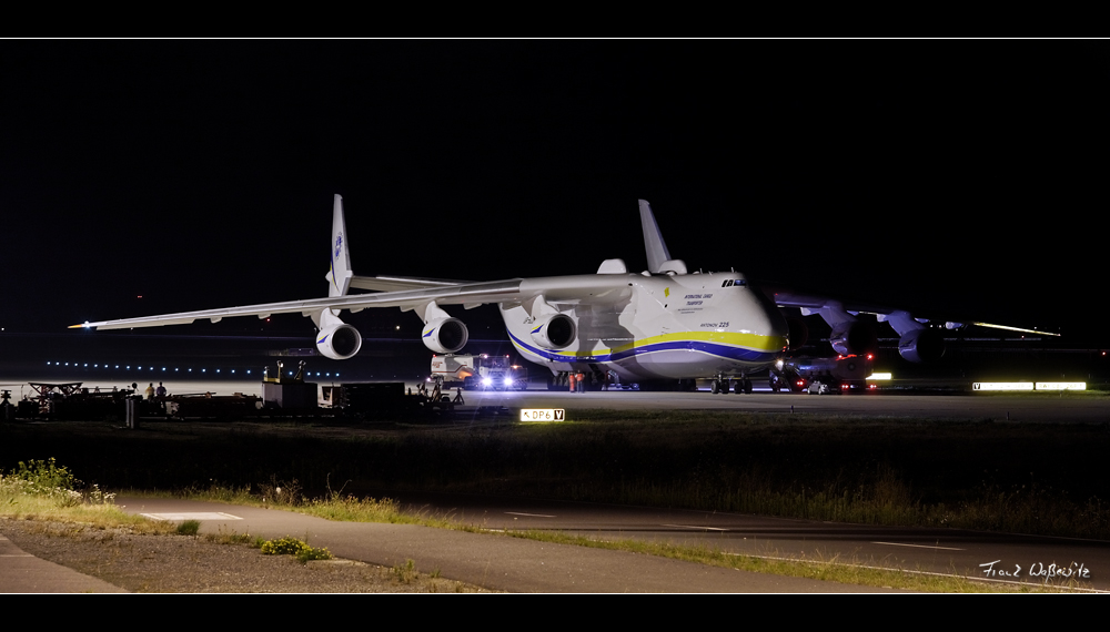 ~~~ The Beast - AN 225 Splash & Dash @ LEJ ~~~