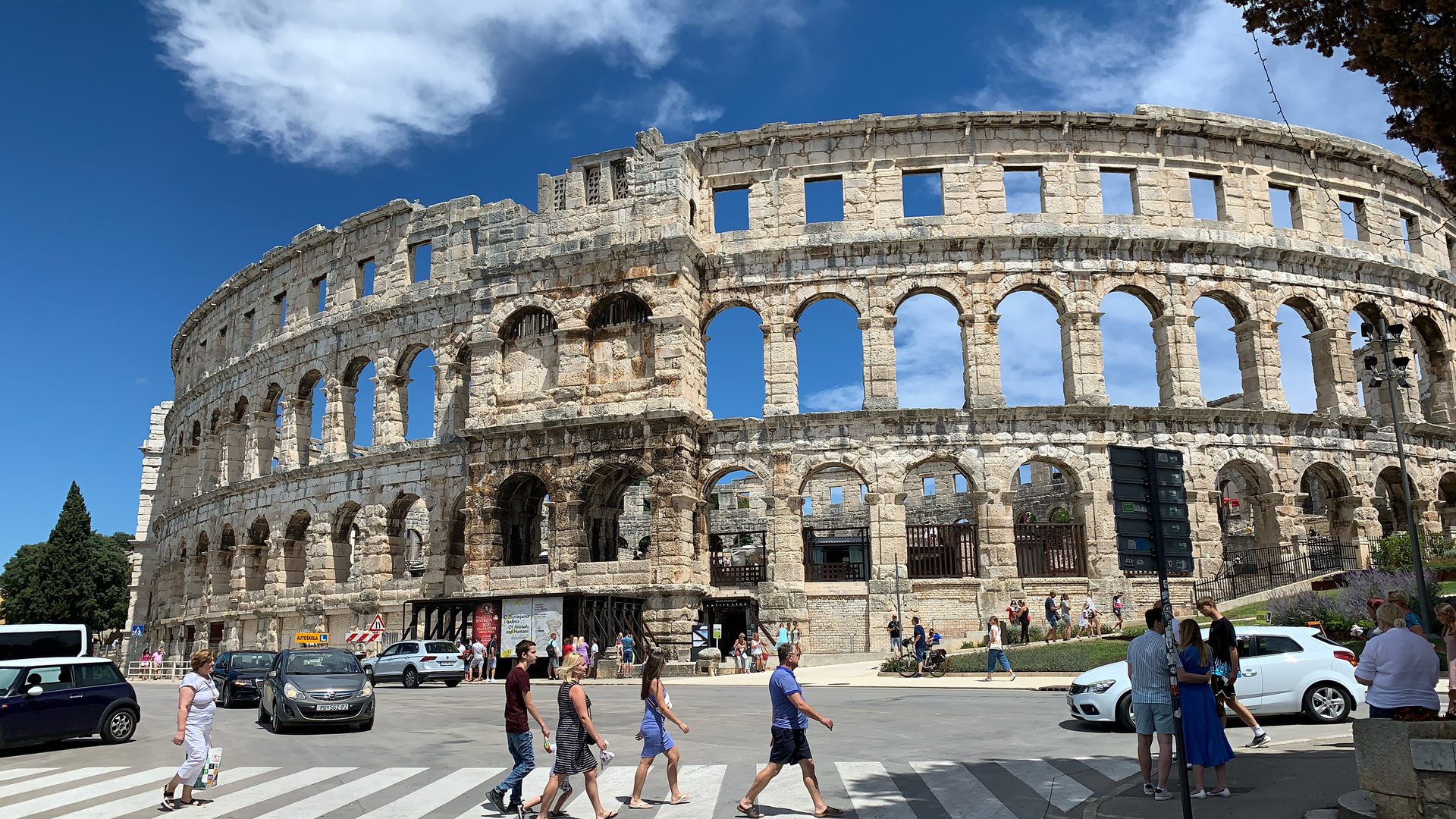 The Beatles in Rome - Amphitheater III