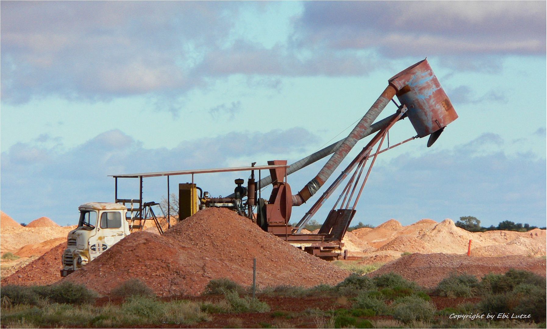 * The  Blower / Cooper Pedy Opal Fields * 