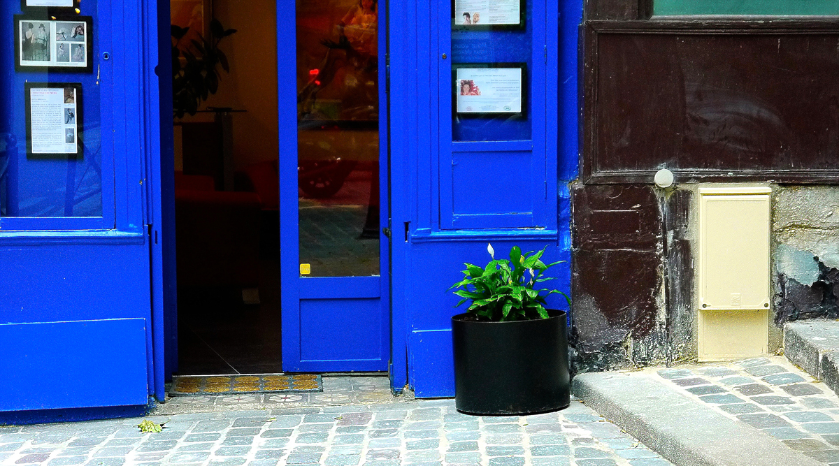 the blue door