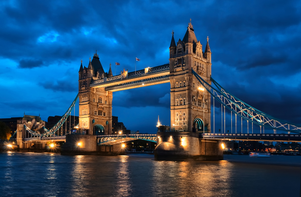 the blue hour in London