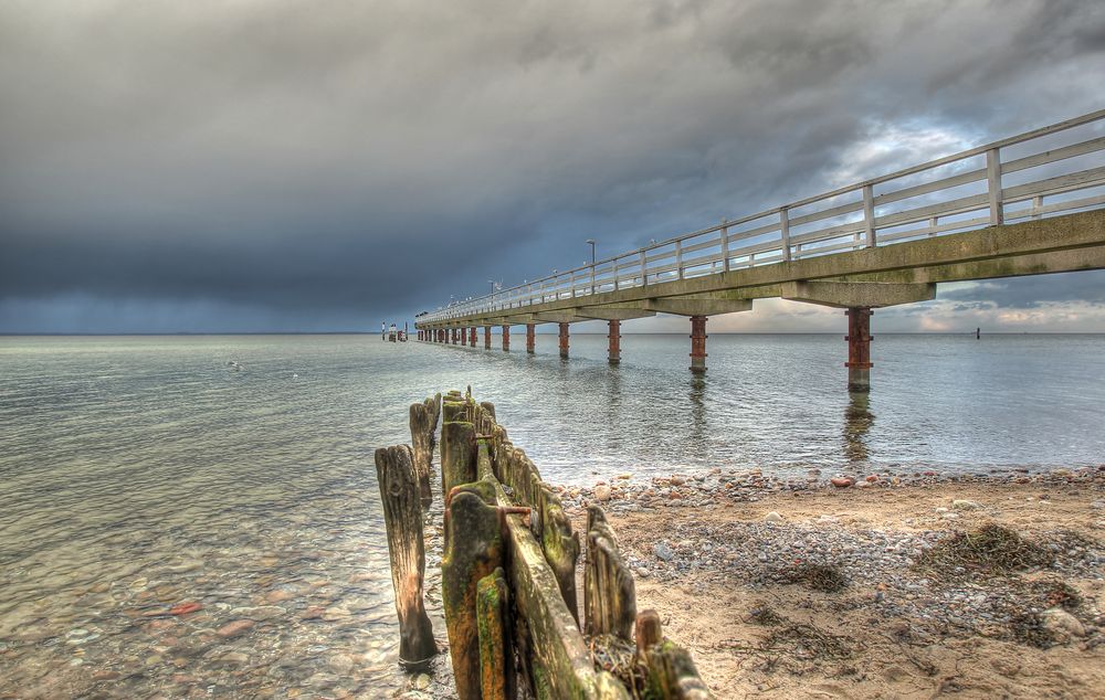 The Bridge . . . die Brücke . . . . 2