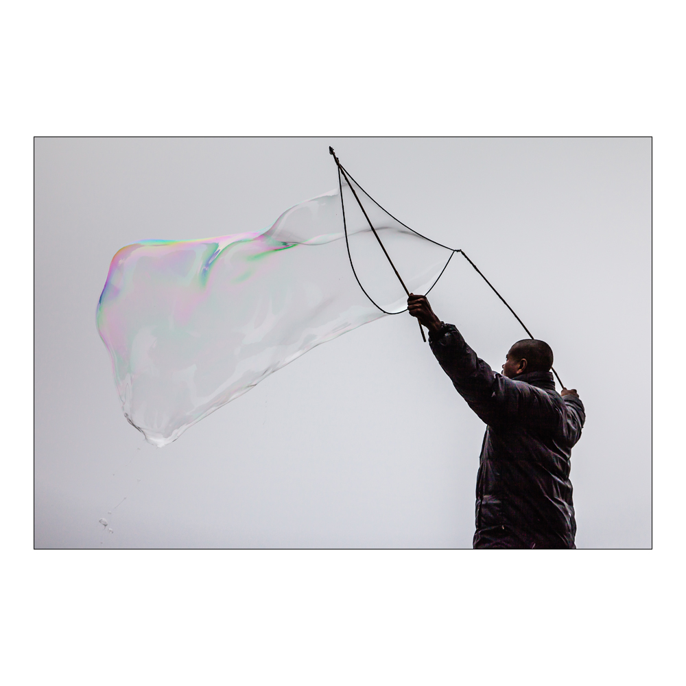 the bubble man @ Jubilee Gardens