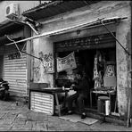 The cabin of Uncle Ciccio selling souvenirs of Sicily