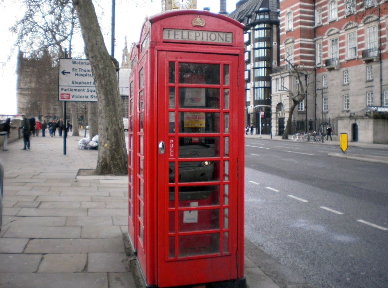 THE CABINE TELEPHONE