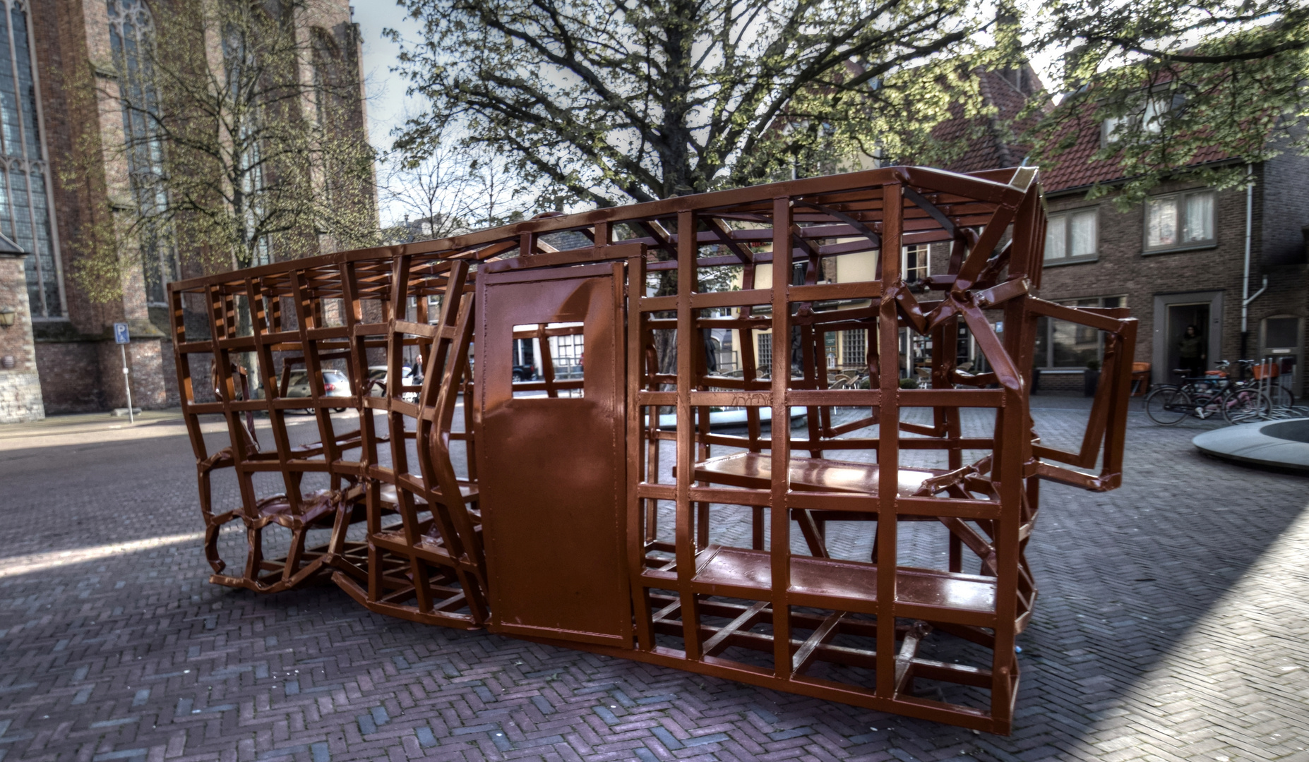 The Cage van Joep van Lieshout